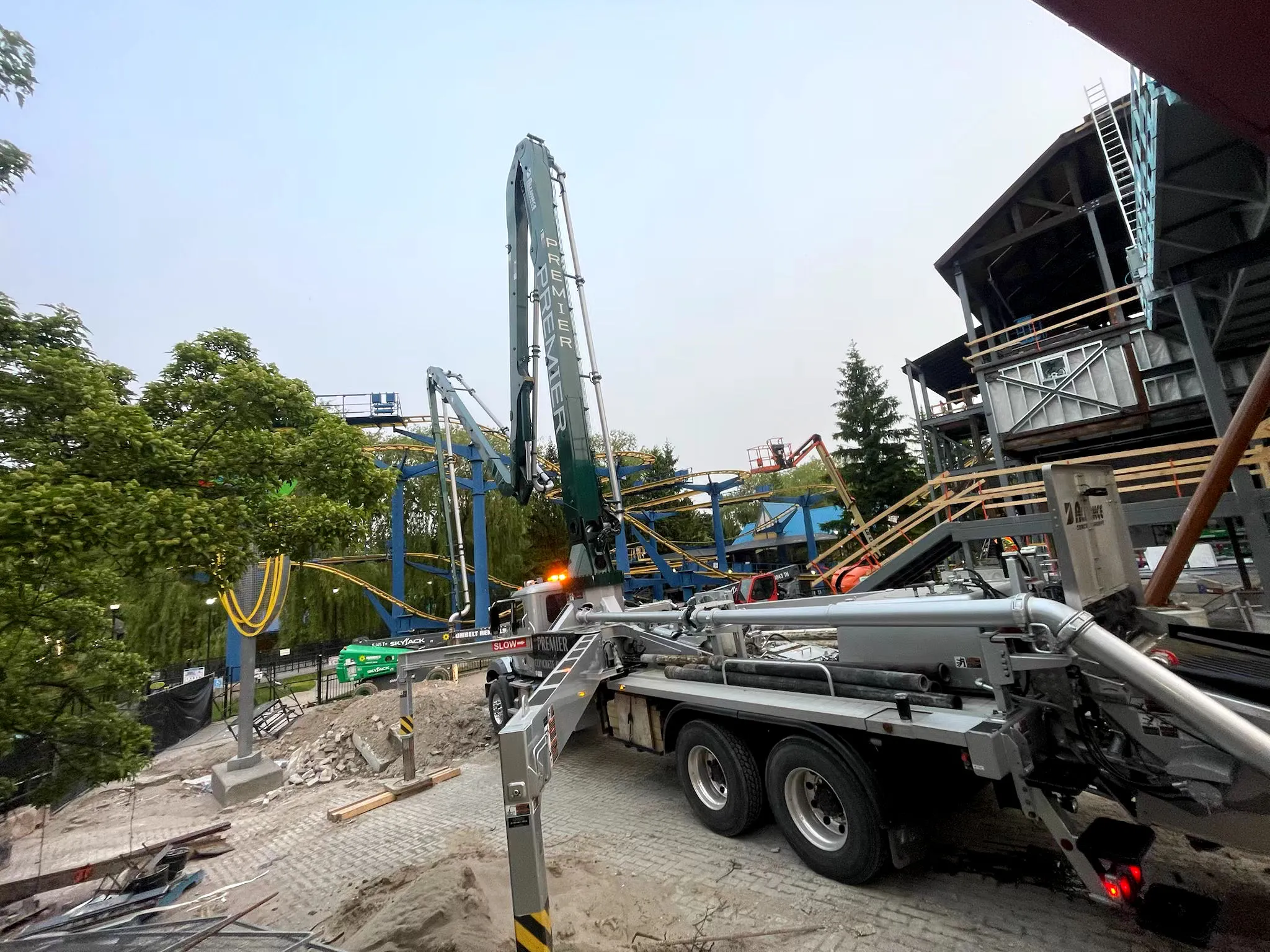 Blog & Market Trends 5 38m Pouring pads at Canada's Wonderland
